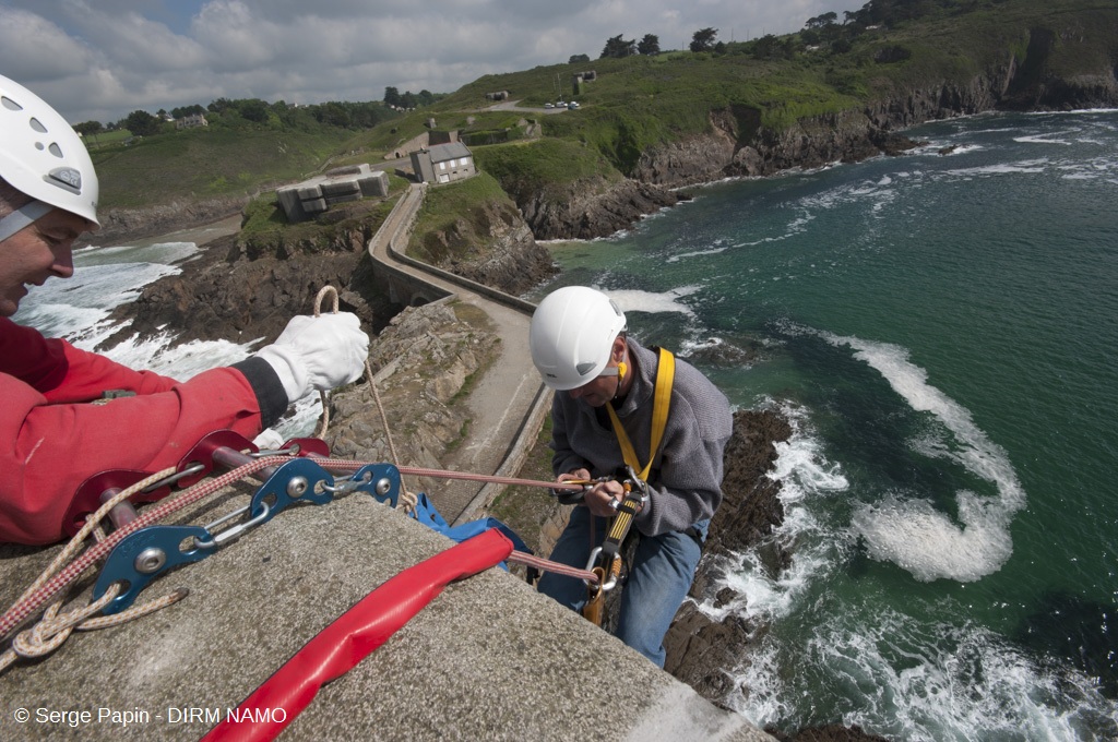 Stage de descente en rappel au phare du Petit Minou (29)