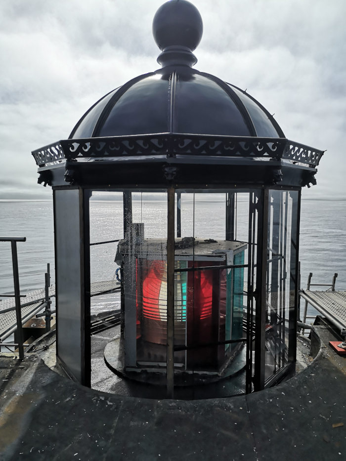 la lanterne remontée sur le phare
